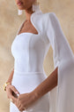 Esme | Robe longue blanche à encolure carrée et manches cape